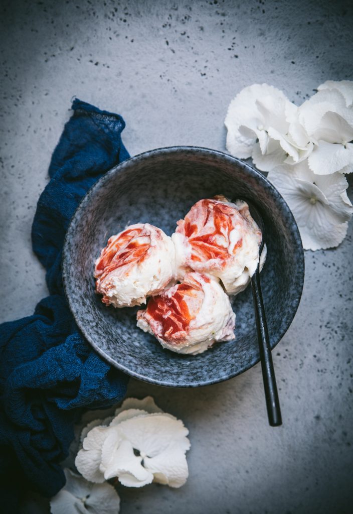 Glace noix de coco pêche - Mégane Ardérighi