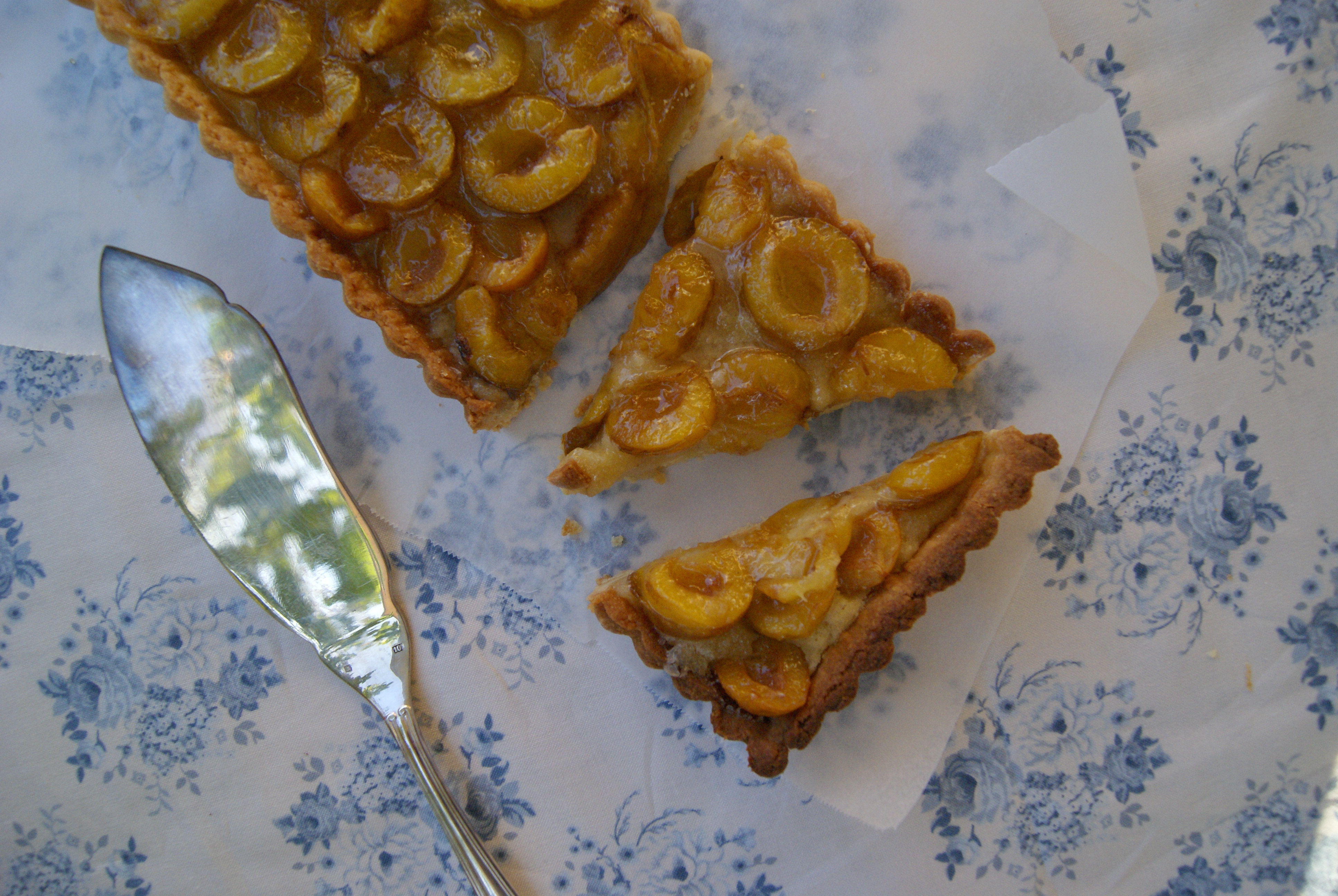 Tarte aux mirabelles et amandes