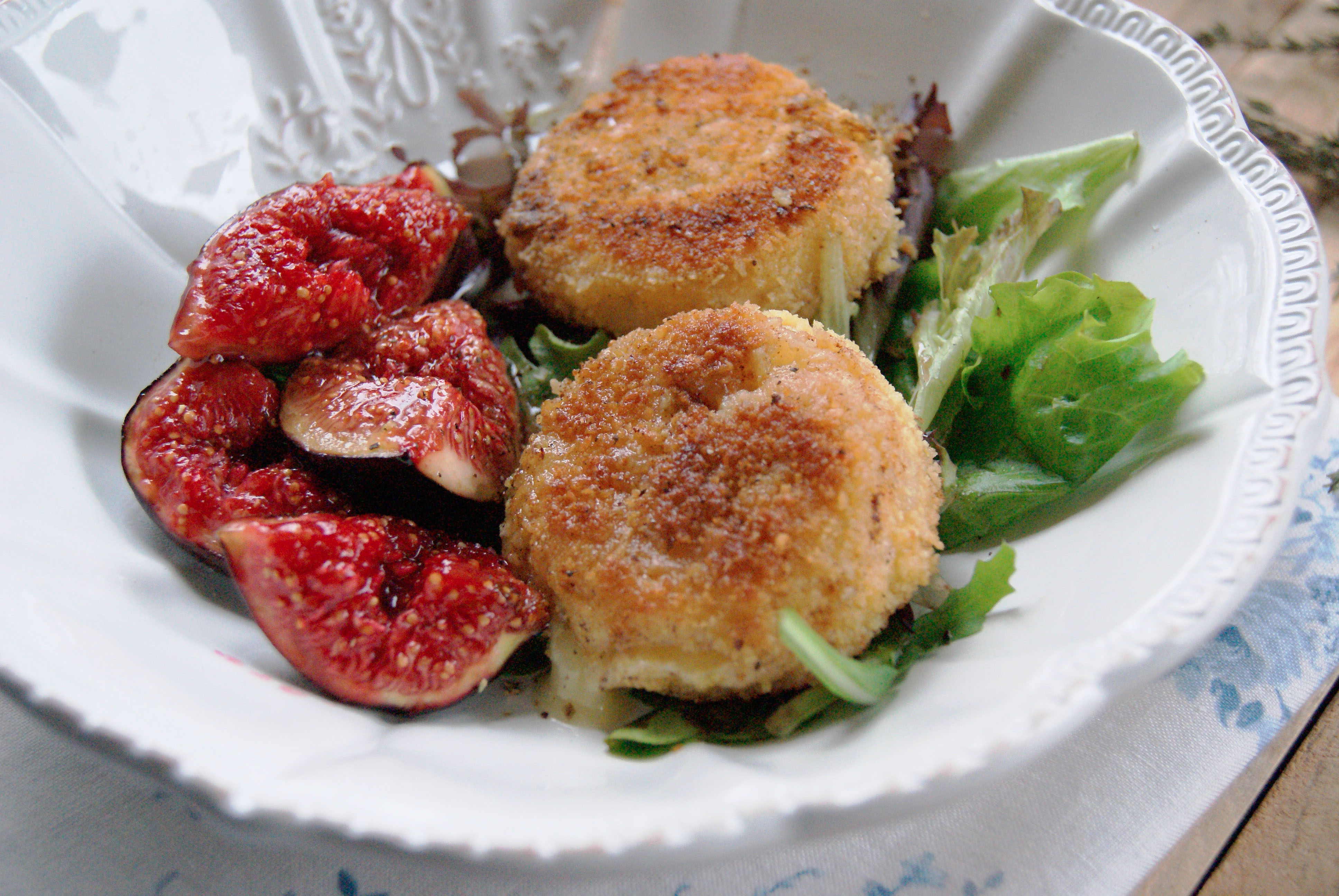 Chèvres panés et figues rôties au miel