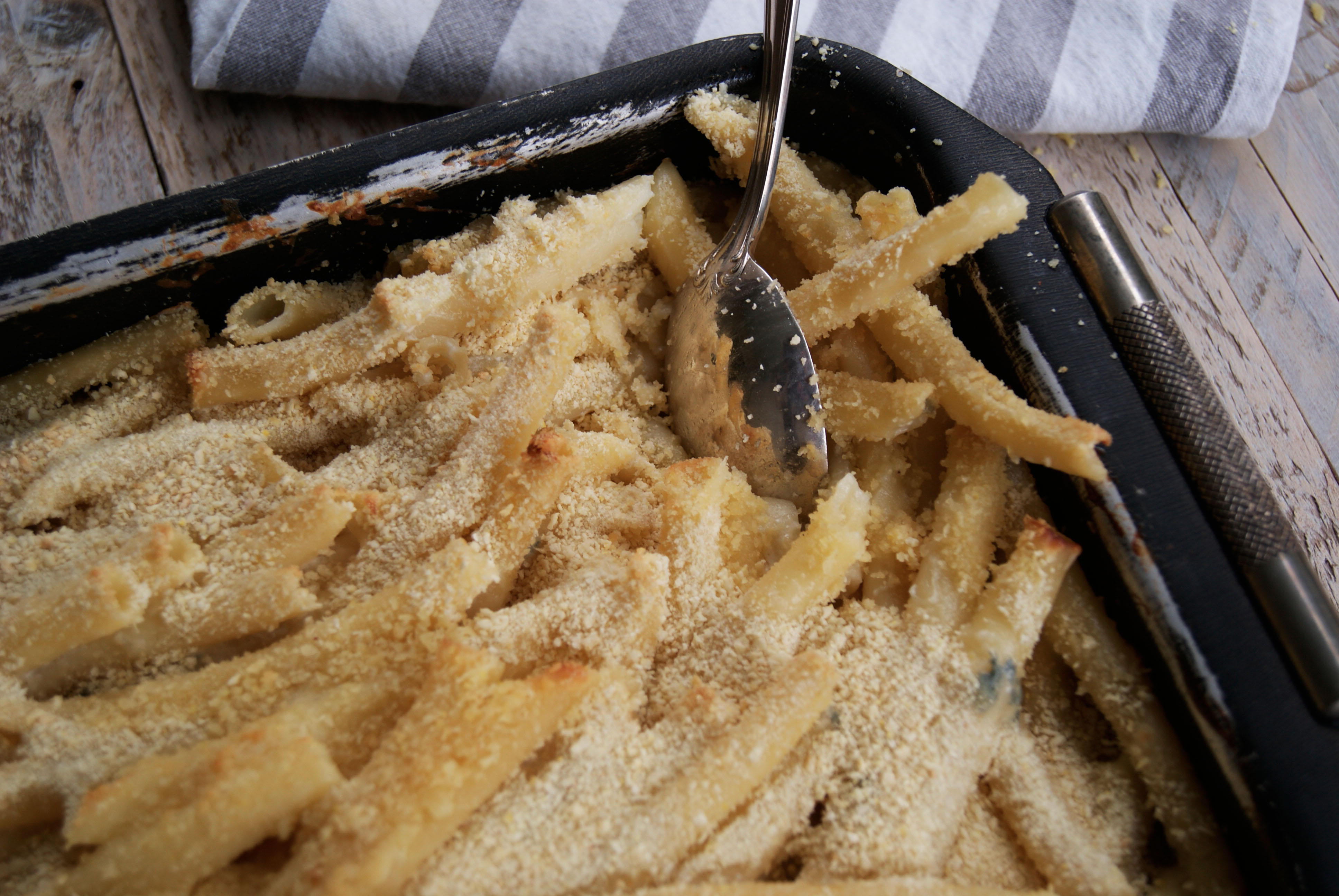 Gratin de macaronis croustillant au gorgonzola