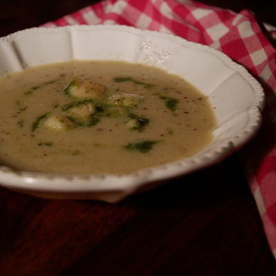 Velouté de fenouil et pétoncles au pesto