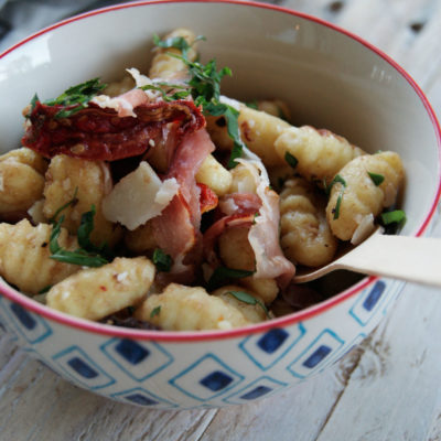 Salade de gnocchis au jambon de Parme