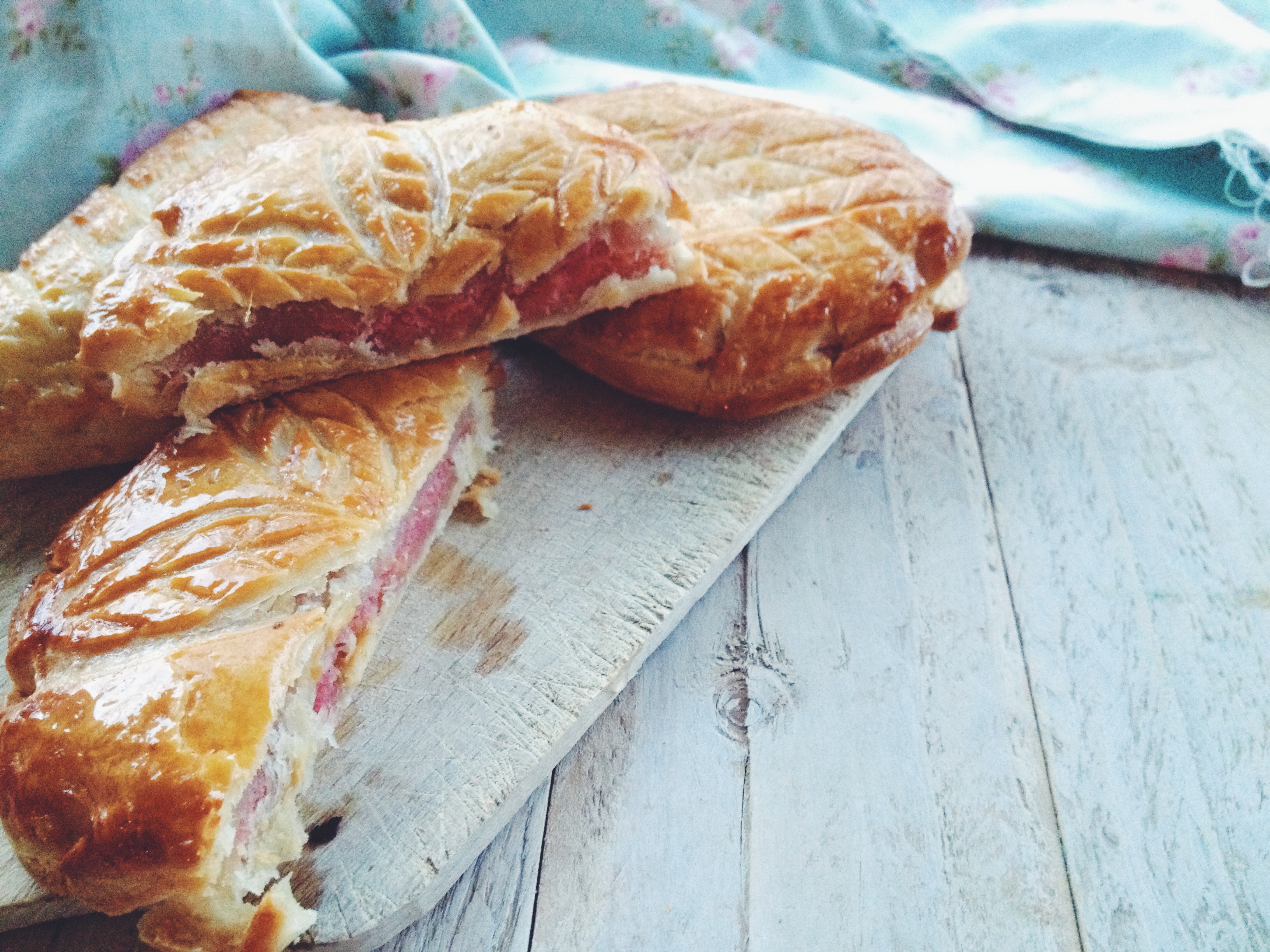 Minis galettes des rois aux pralines roses