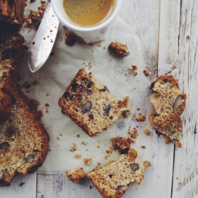 Banana bread aux bananes séchées