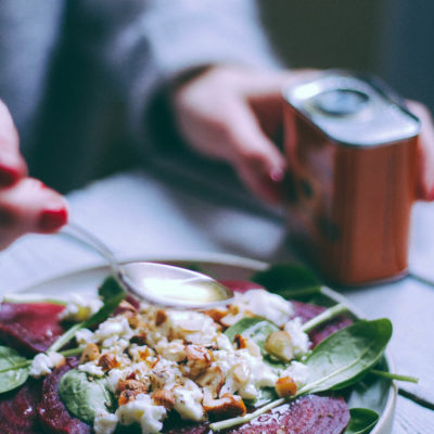 {Dans ma lunch box} Carpaccio de betteraves, fromage frais & noisettes