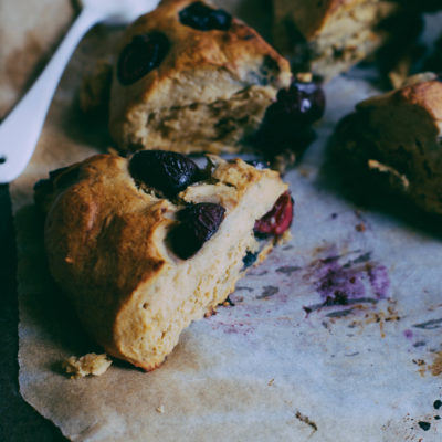 Scones aux cerises