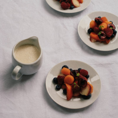 Salade de fruits & coulis d’amandes