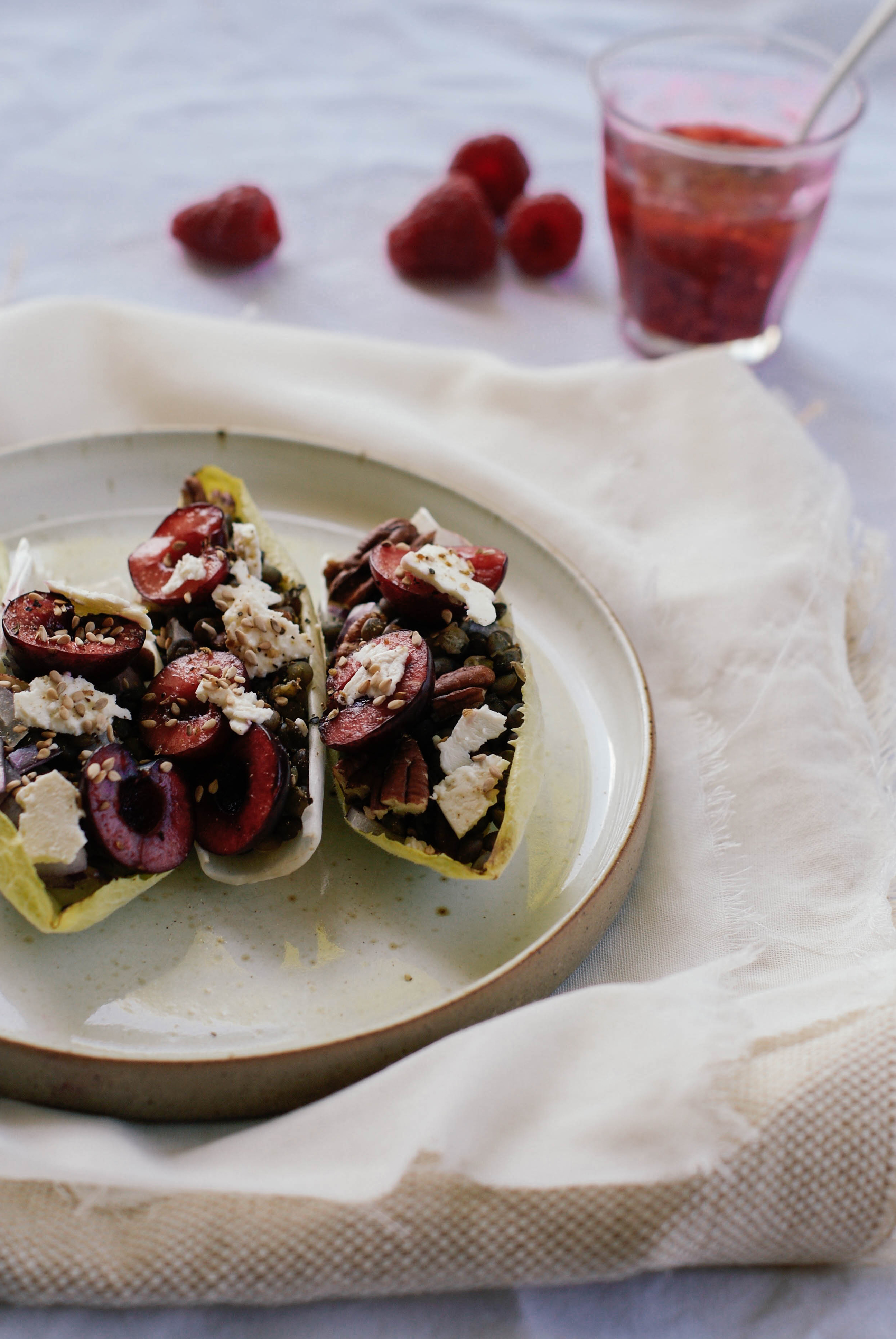 Salade de lentilles, cerises, pecan & feta