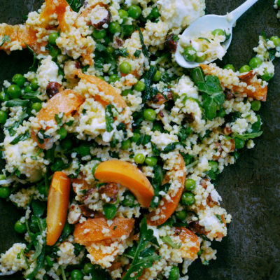 Salade de millet, petits pois, mozzarella & abricots