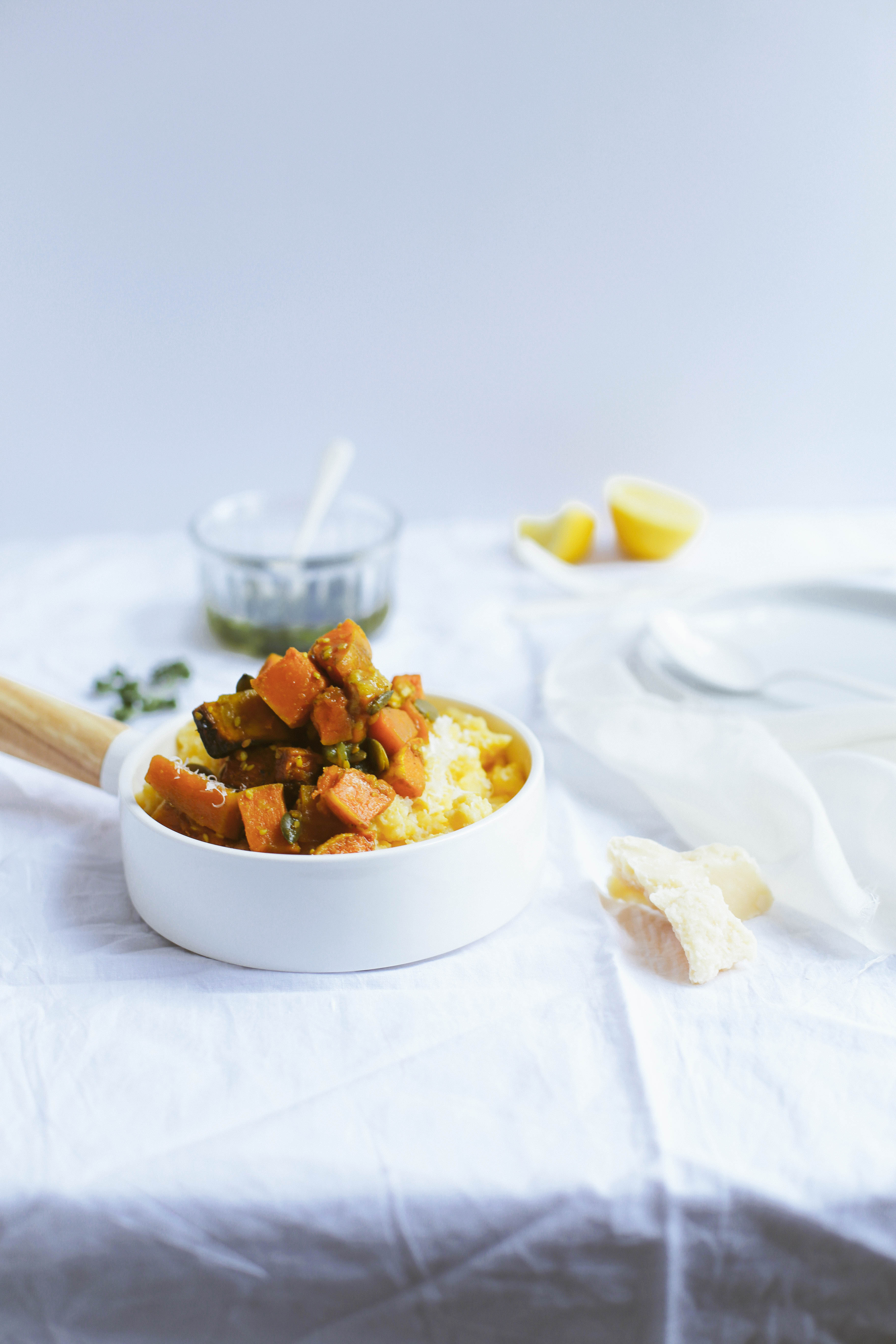 Polenta crémeuse à la courge grillée