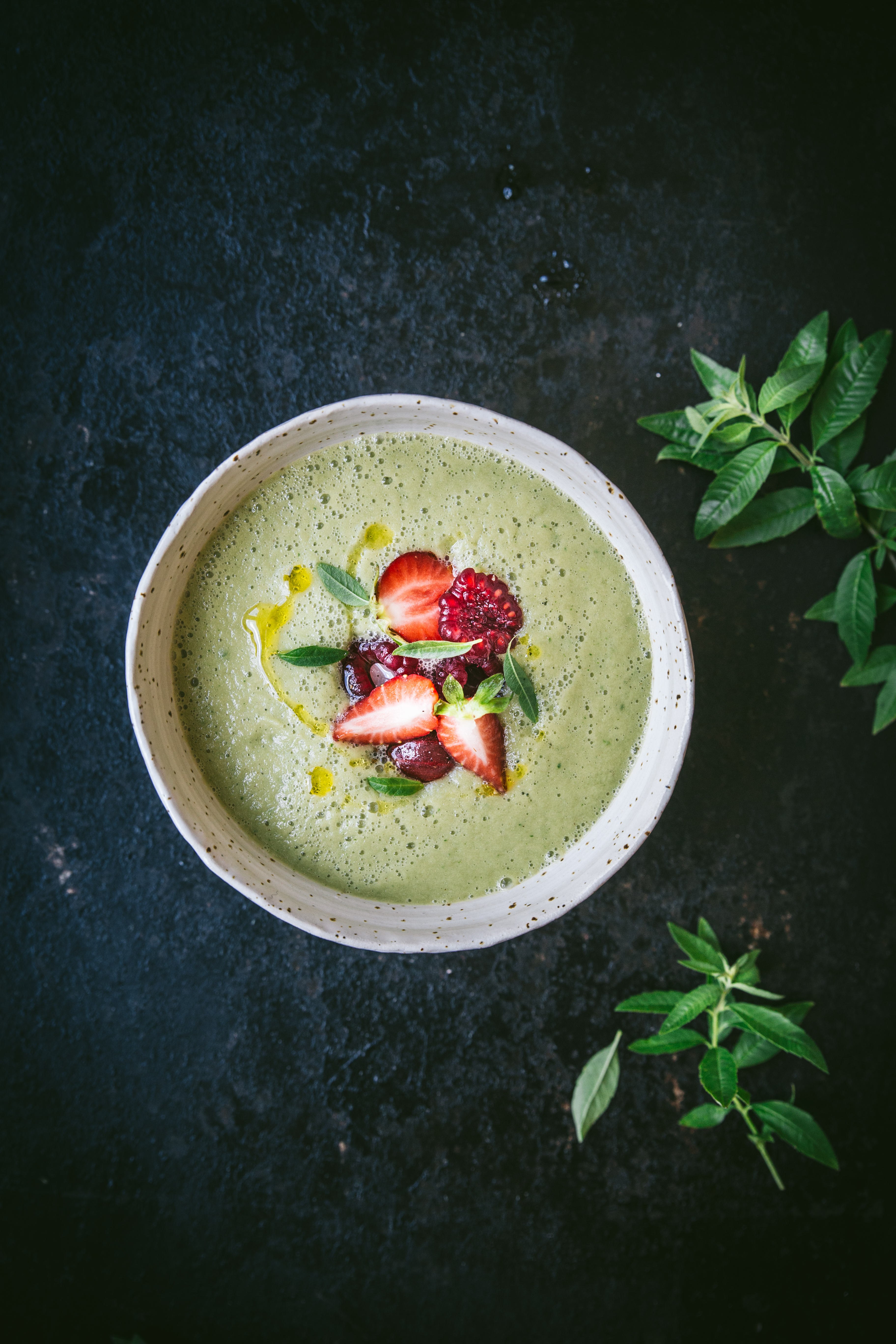 Gaspacho de concombre à la verveine