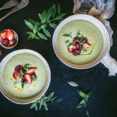 Gaspacho de concombre à la verveine