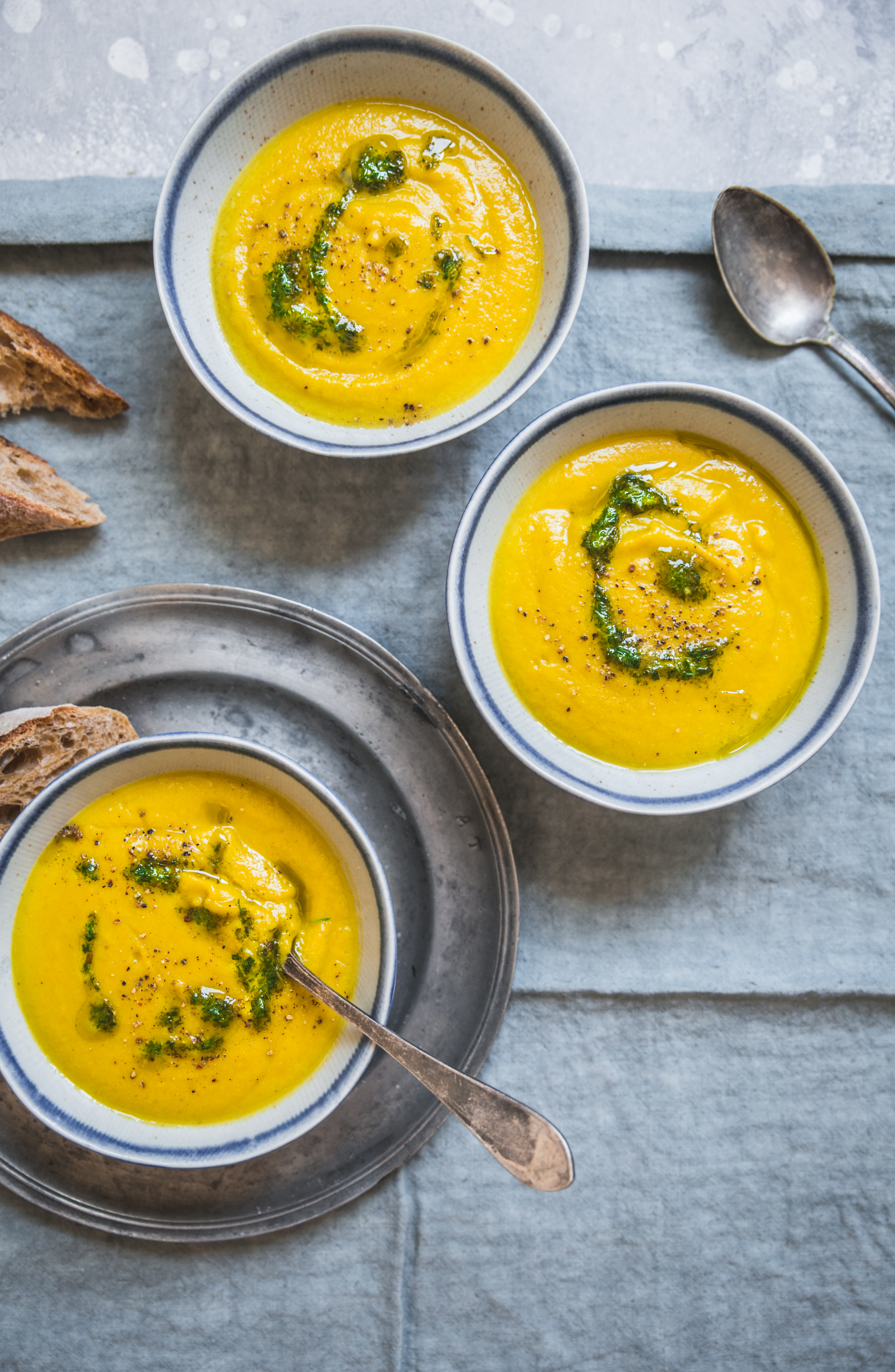 Gaspacho de courgettes à l’huile d’estragon