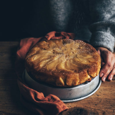 Gâteau renversé aux poires & noisettes