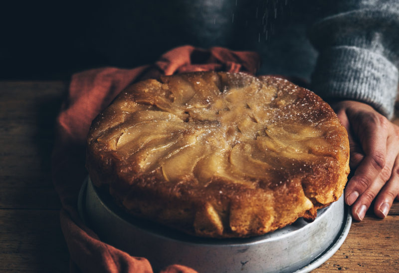 Gâteau renversé aux poires & noisettes