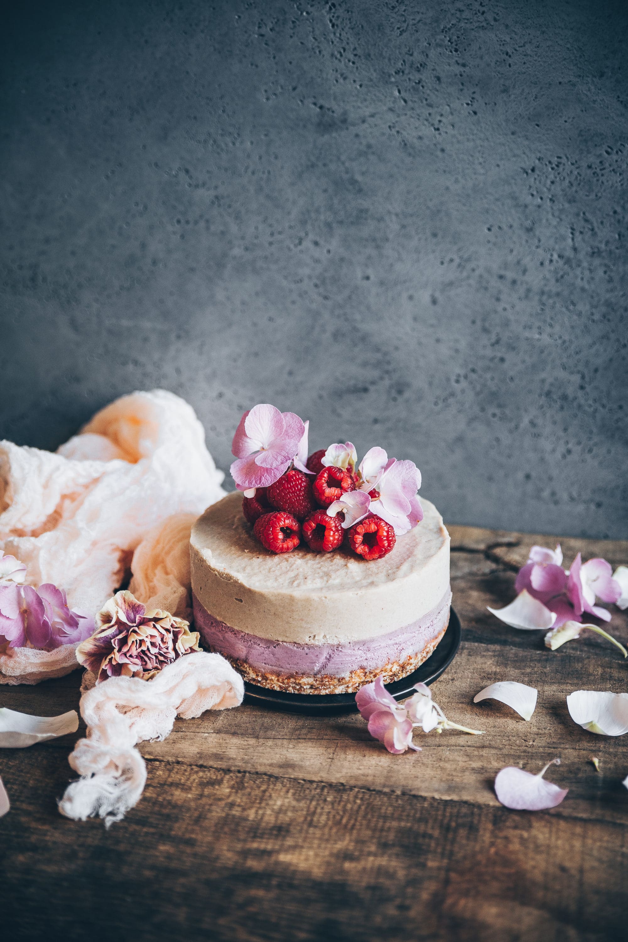 Gâteau cru aux noix de cajou et sirop de thé