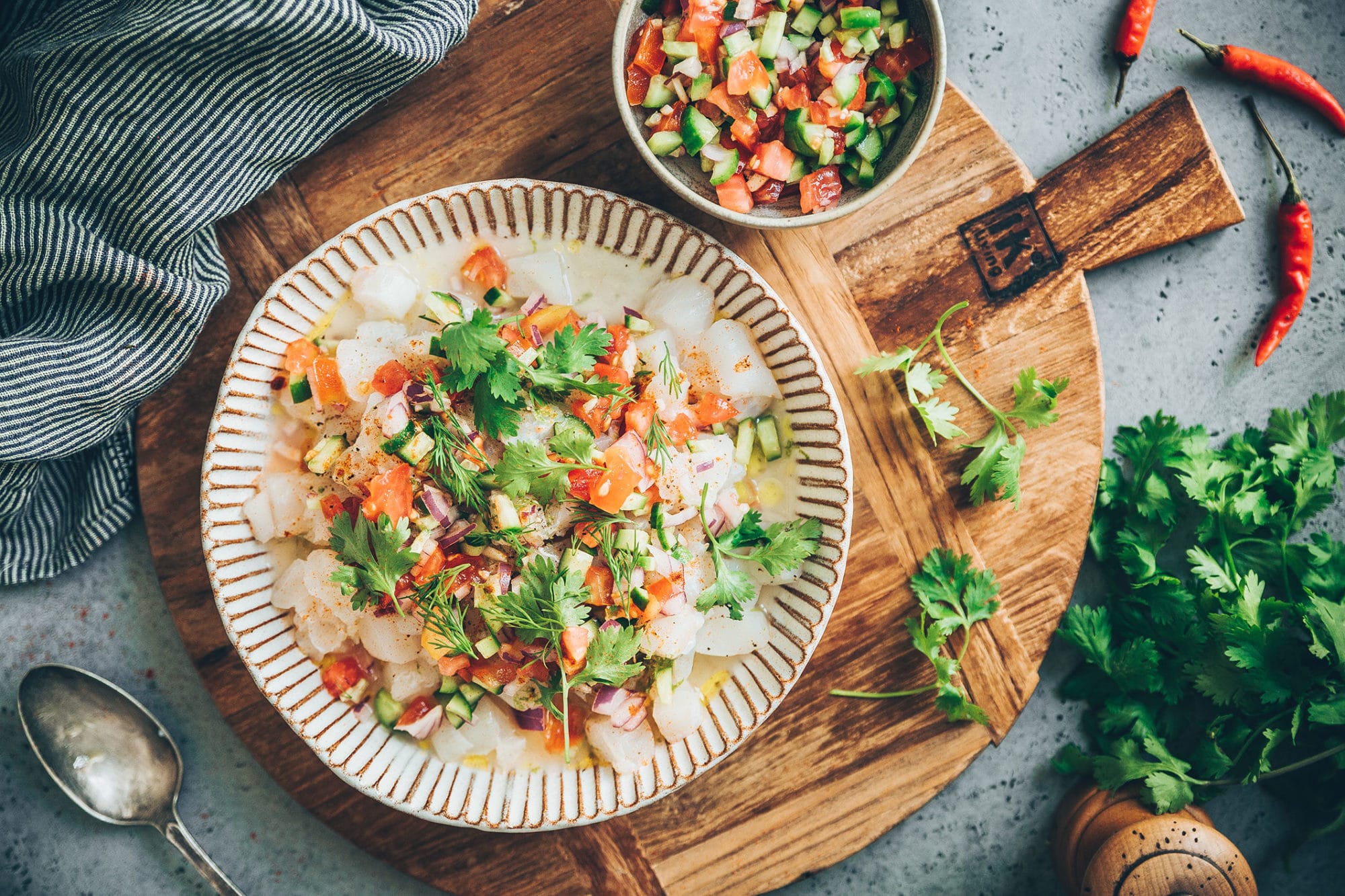 Ceviche de cabillaud, salsa tomate et concombre de France