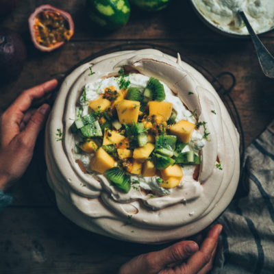 Pavlova aux fruits exotiques