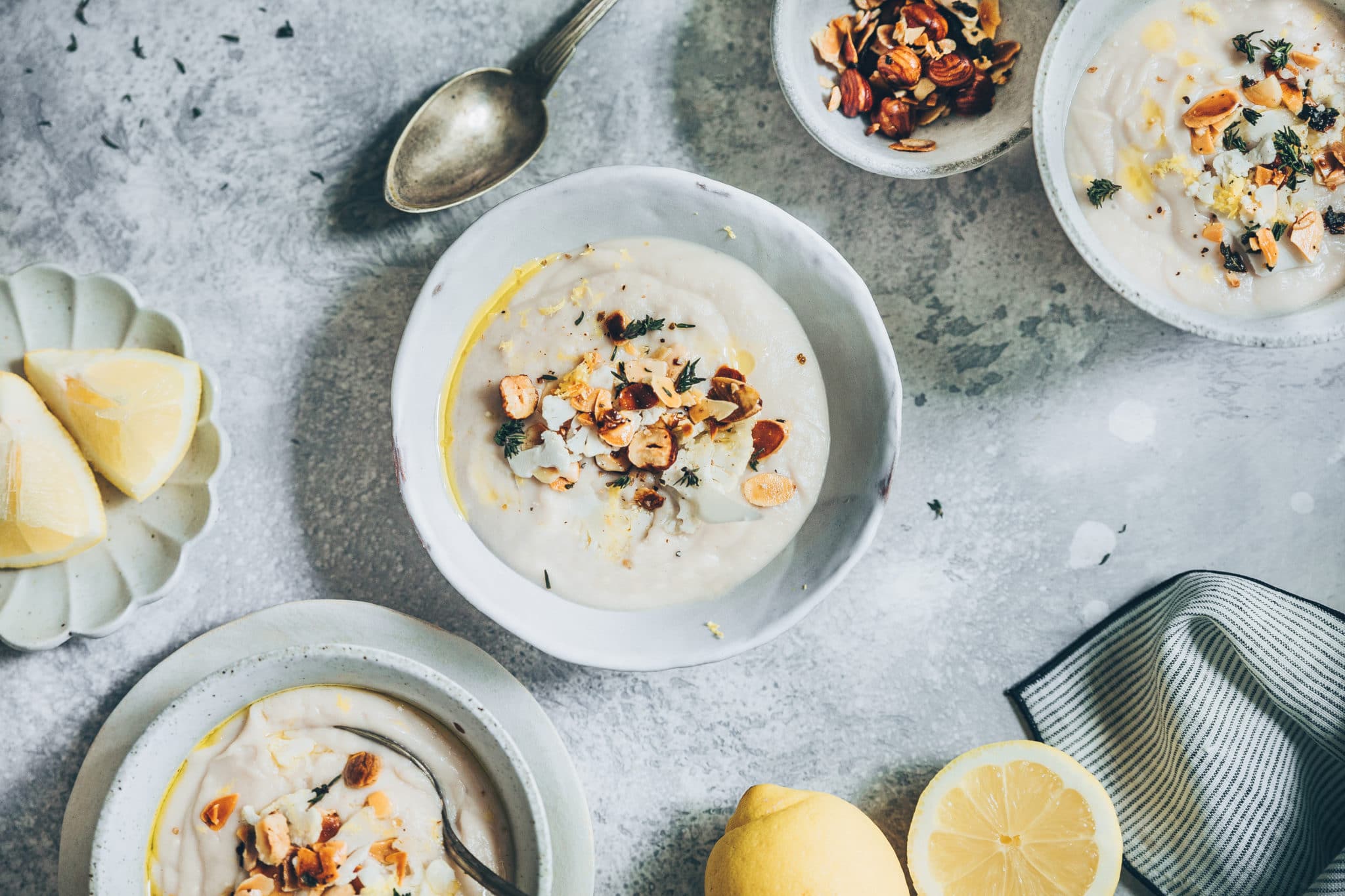 Velouté de chou-fleur au lait de coco et citron