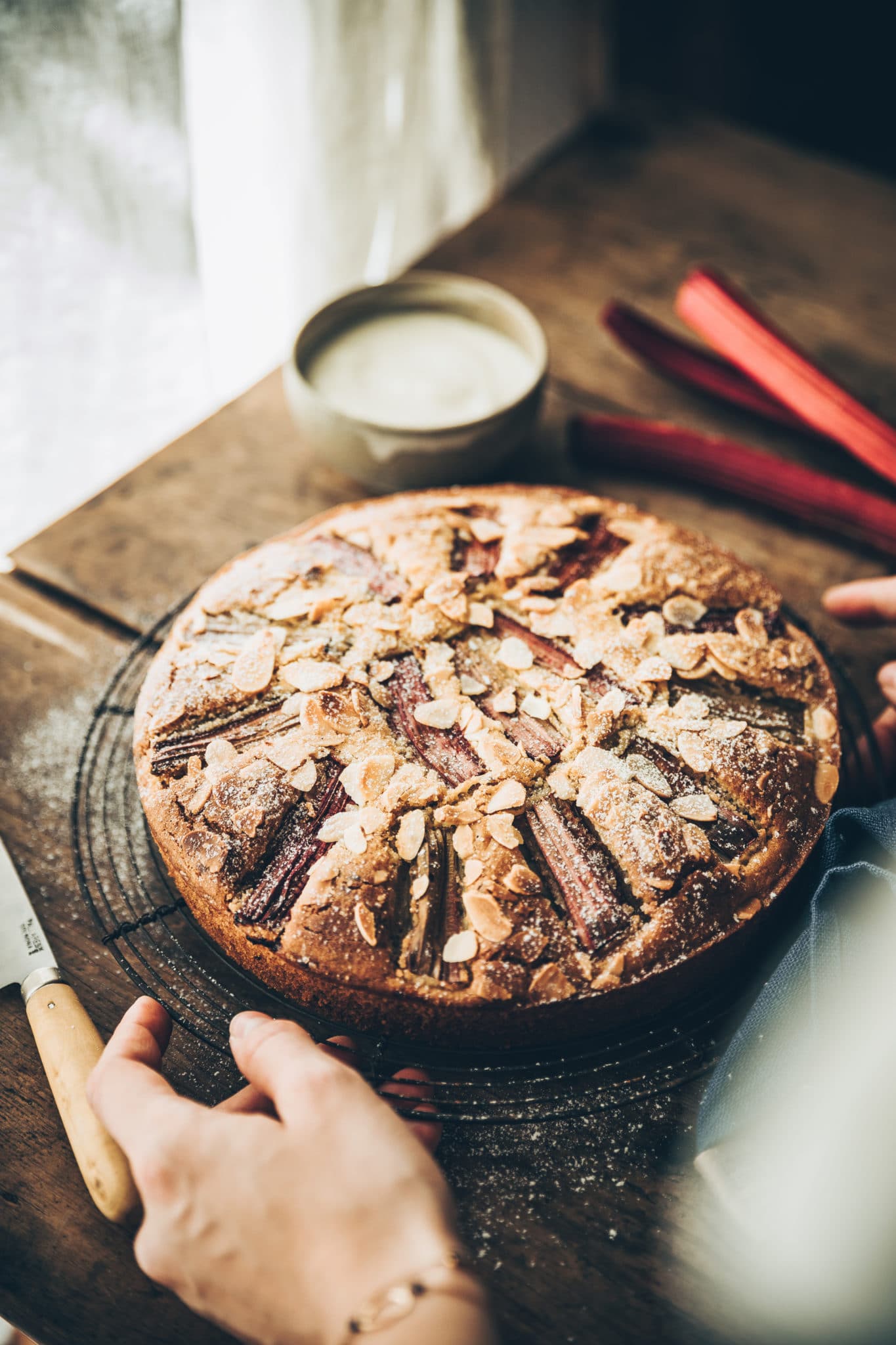 Gâteau amandes et rhubarbe - megandcook Mégane Ardérighi 