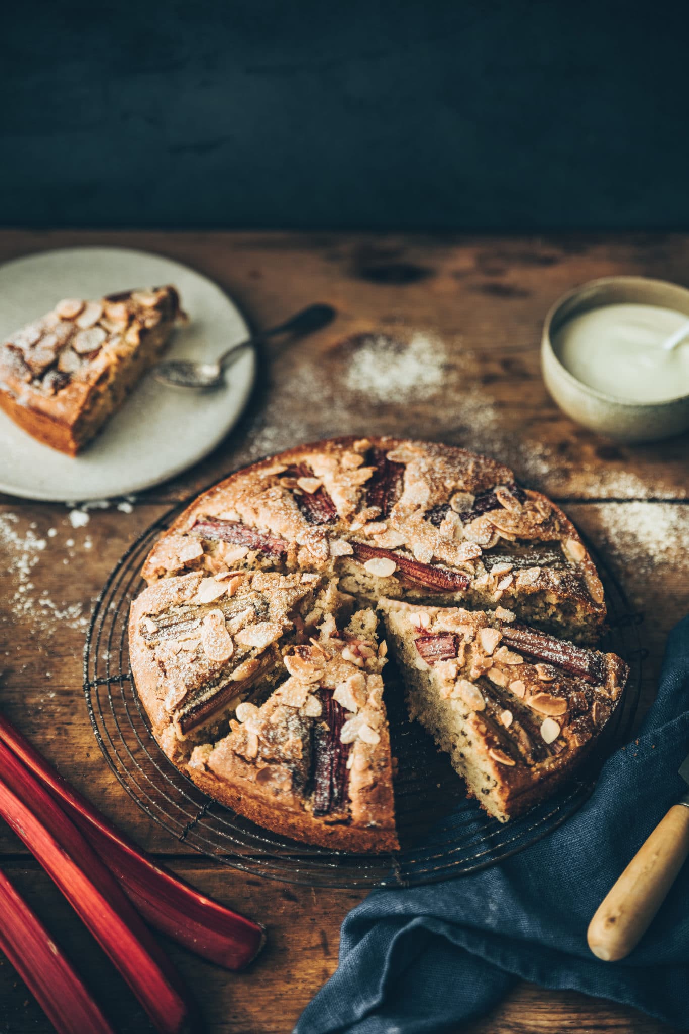 Gâteau amandes et rhubarbe - megandcook Mégane Ardérighi 