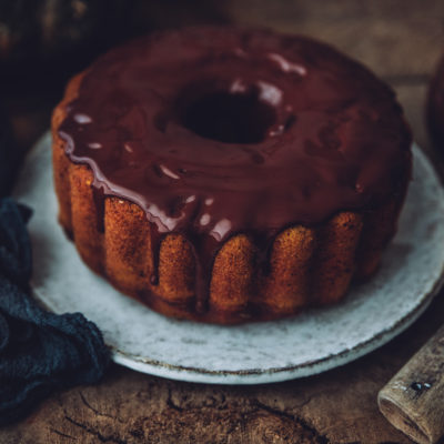 Bundt Cake à la courge, noisettes et chocolat