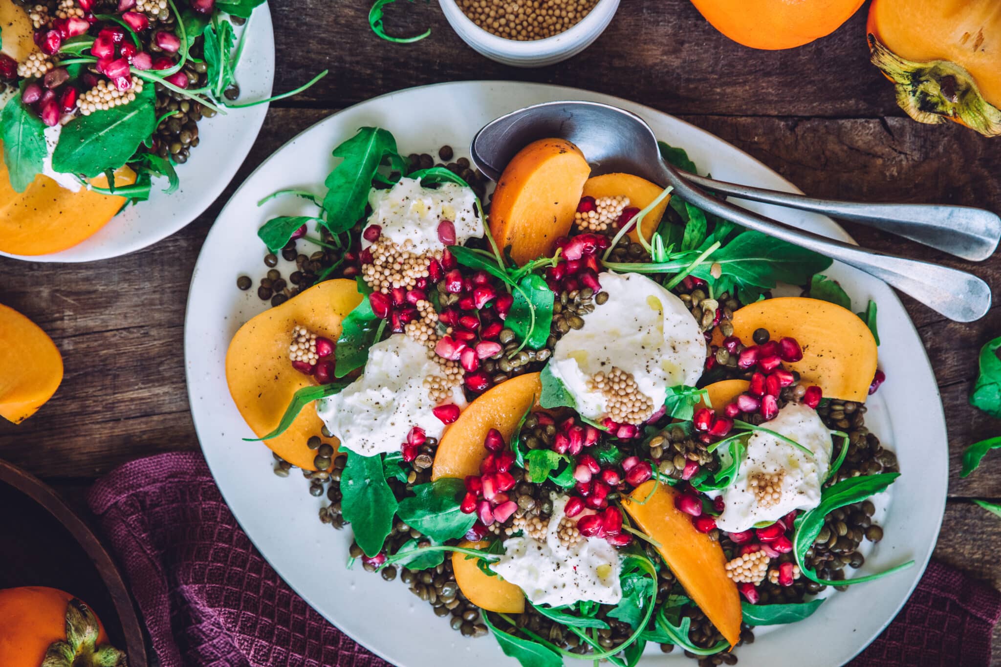 Salade de lentilles, kaki, grenade et burrata